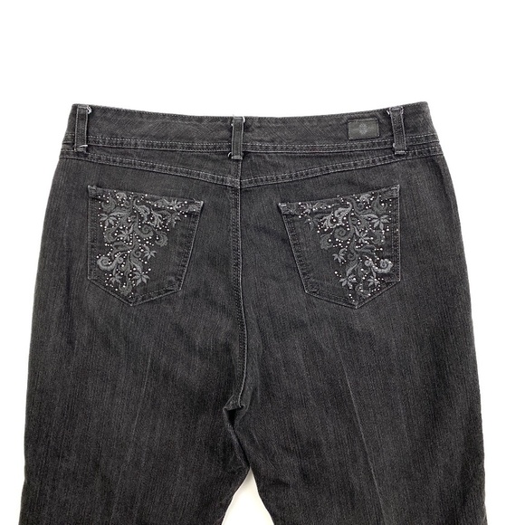 Bandolino Allie Bootcut Women's size 16 Black Denim Jeans - Picture 2 of 4